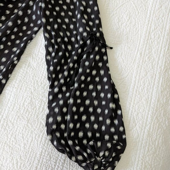 Max Studio Black White Print Popover Blouse - Size Large - Picture 8 of 10